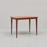 1110 8021 LAMP TABLE